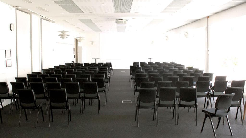 Bild des Konferenzraums