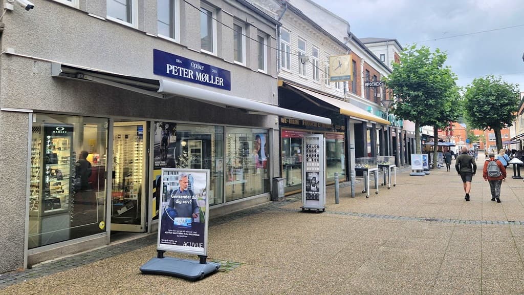 Optician Peter Møller